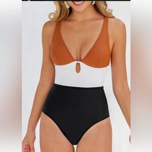 Cupshe Columbia coast keyhole swimsuit